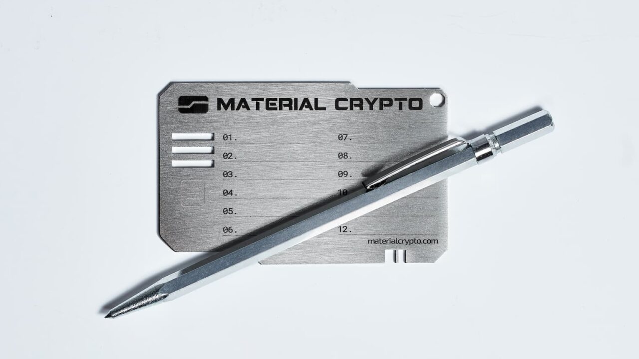 Seed Phrase Metal Plate KEYSTONE Crypto Seed Storage, Crypto Steel Capsule  Metal Wallet, Cold Storage Backup, 24 Words Bitcoin Key Phrase Storage,  Steel Plate, Compatible With Ledger, Trezor, KeepKey (Keystone Tablet Plus